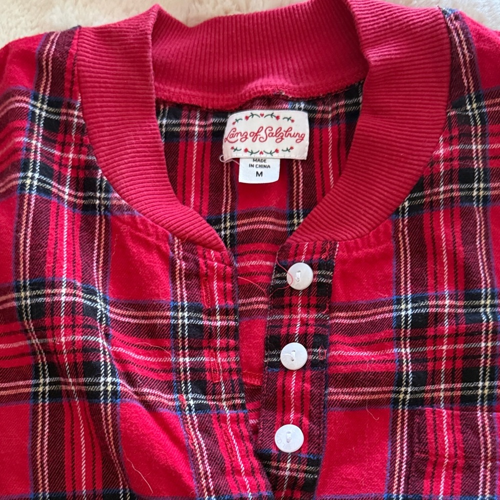 Plans of Salzburg women’s two piece flannel PJ’s